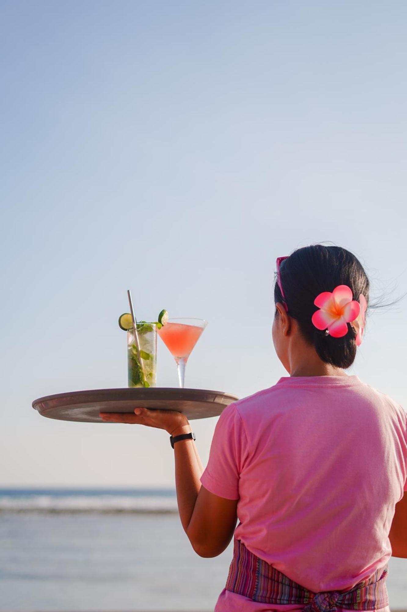 Отель Pinkcoco Gili Trawangan - Constant Surprises - For Cool Adults Only Экстерьер фото